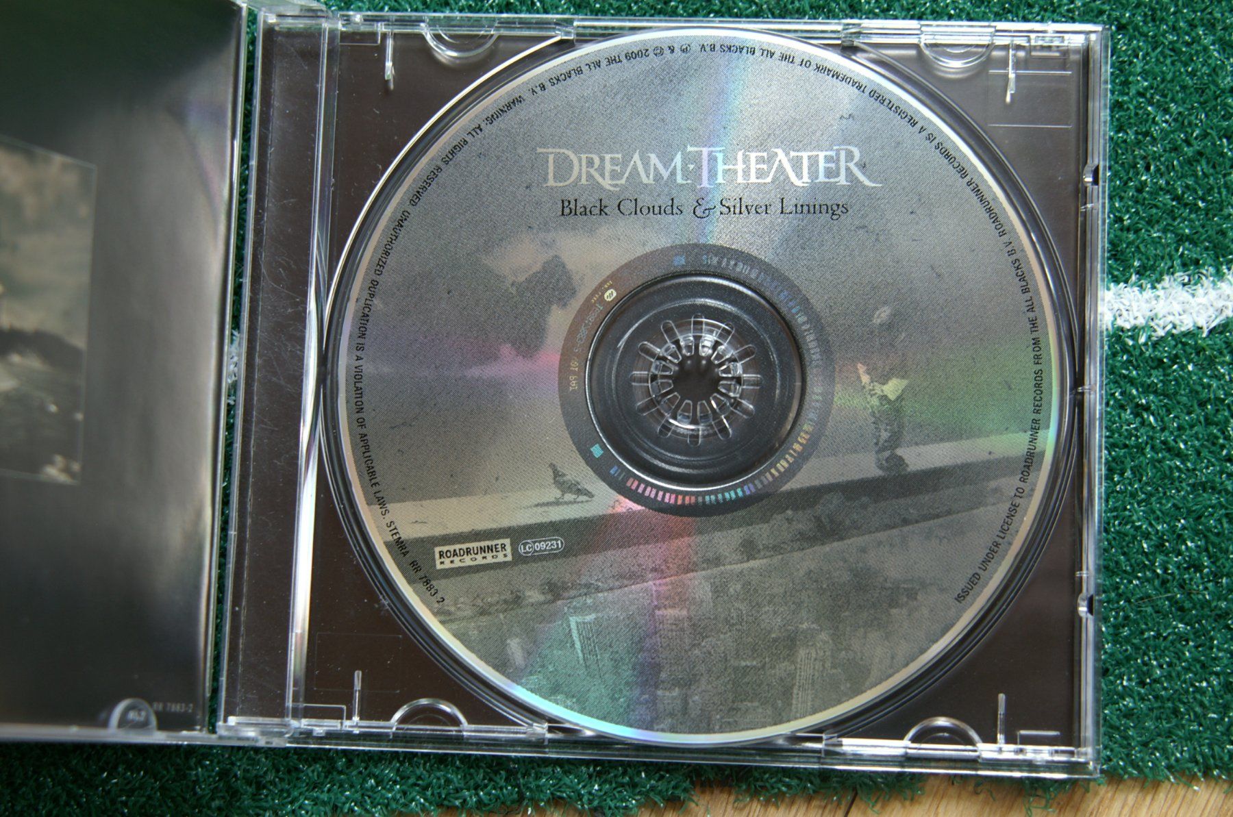 CD: Dream Theater - Black Clouds & Silver Linings – Usato da Flamatt venduto da Herzkarst 3