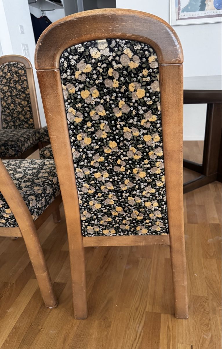 Chaises: Stuhlset 6 Stück mit Blumenmuster – D'occasion à Kehrsatz par Adrenalina1 3