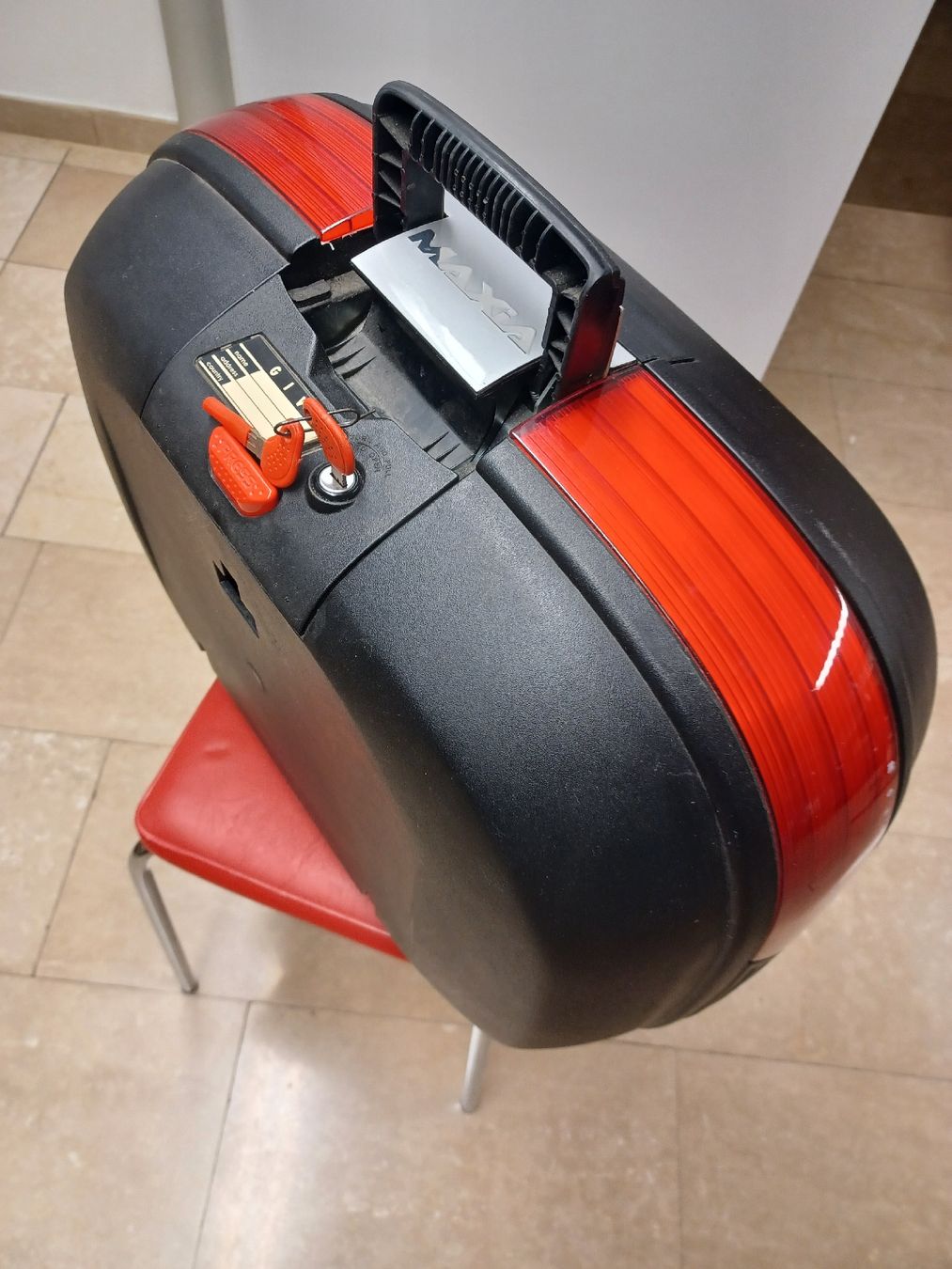 Givi Topcase: Givi Maxia -  Motorradkoffer – Gebraucht aus Wohlen AG von ser_s7f6 2