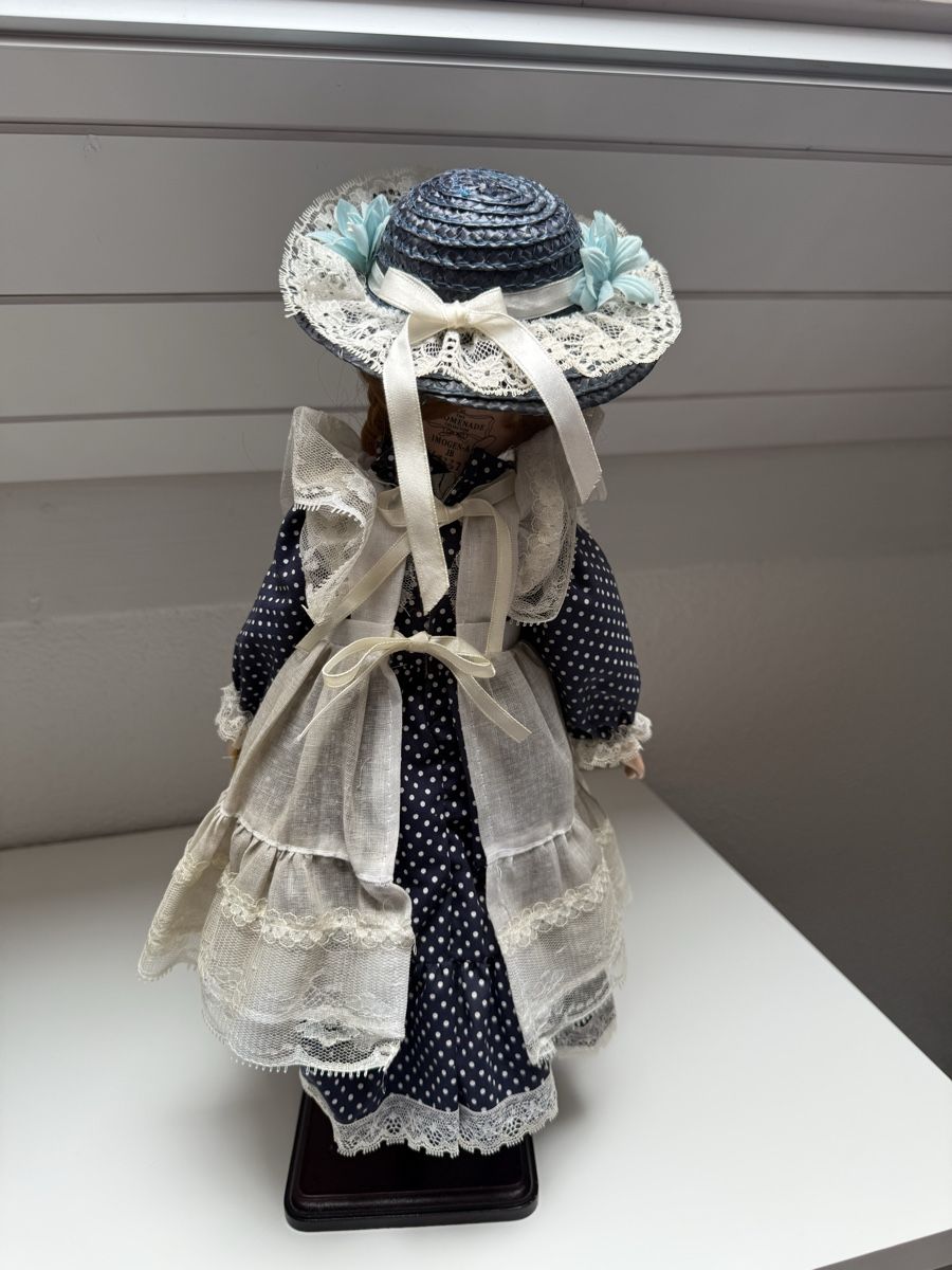 Bambole: The Promenade Collection / Imogen-A JB – Nuovo (secondo la descrizione) da Othmarsingen venduto da tel_wnc5 1