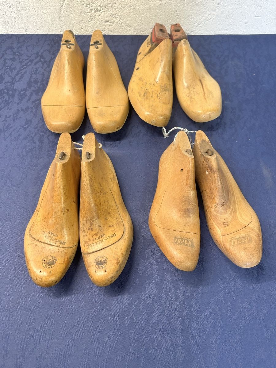 Altro in  Abbigliamento & Accessori: 4 Vintage Shoe Lasts Collection:  Cobblers Tool – Usato da Elsau venduto da MANWITHVAN