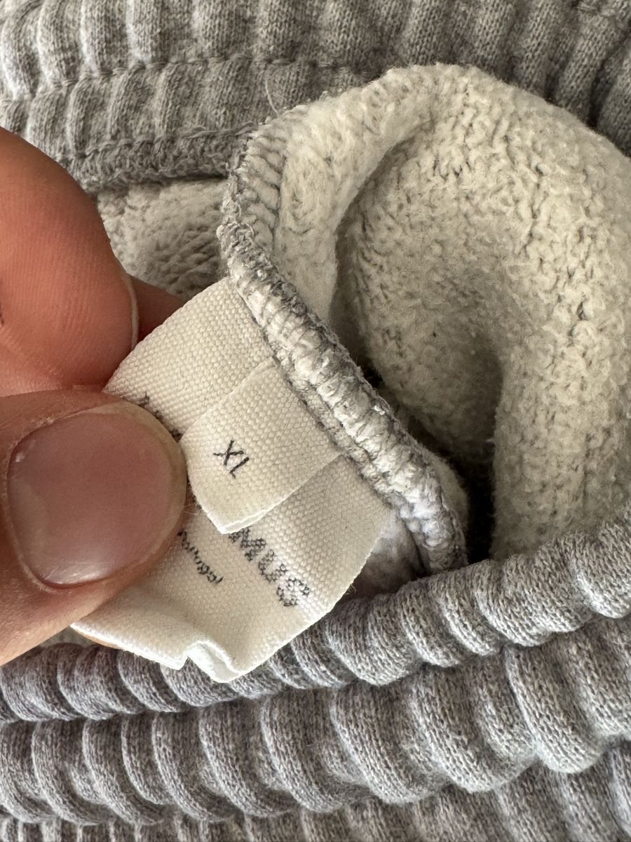 Jacquemus Pantalons: Jogging gris Jacquemus  – D'occasion à Genève par pre_9tyc 4