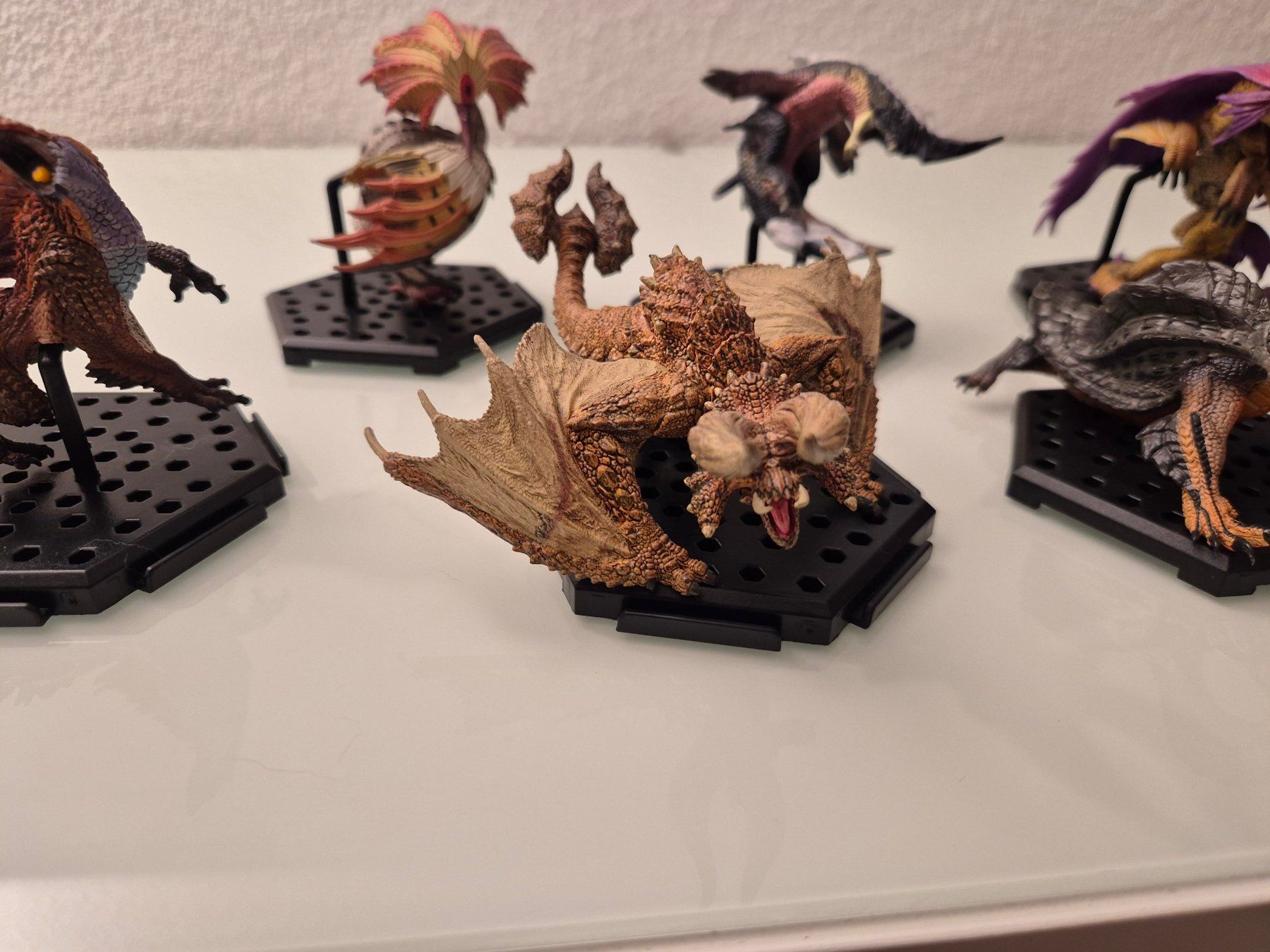 Giocattoli: Capcom Monster Hunter Figure Builder - Lot de 6 Figurines – Usato da Fleurier venduto da ken_hv2k 2