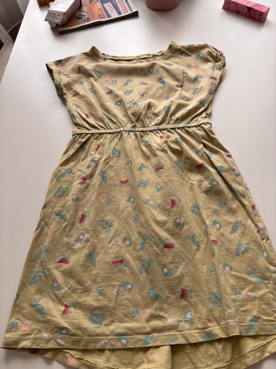 Lotti & Set di vestiti: Kleiderpaket 134/146 – Usato da Escholzmatt venduto da sukides55 9