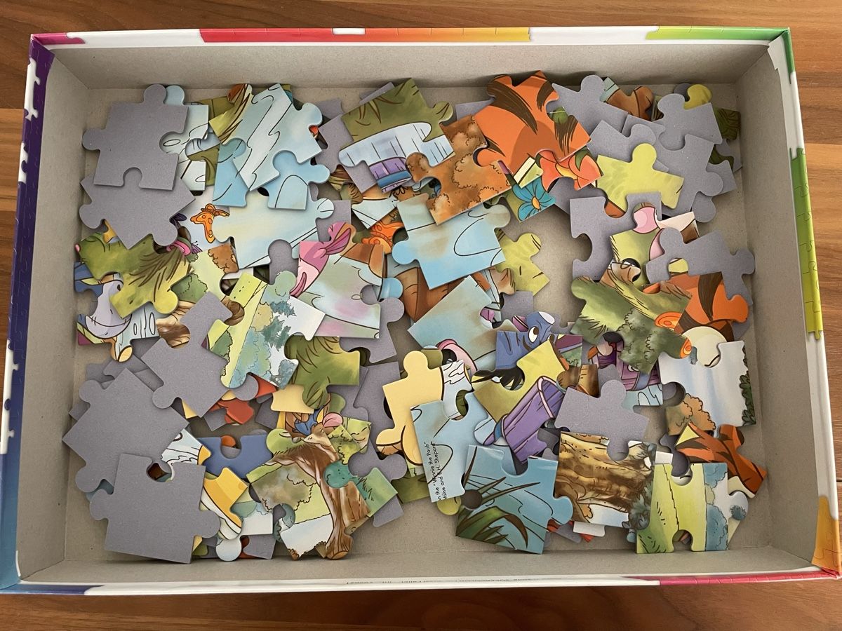 Clementoni Puzzles: Winnie the Pooh Puzzle – Gebraucht aus Liestal von  1