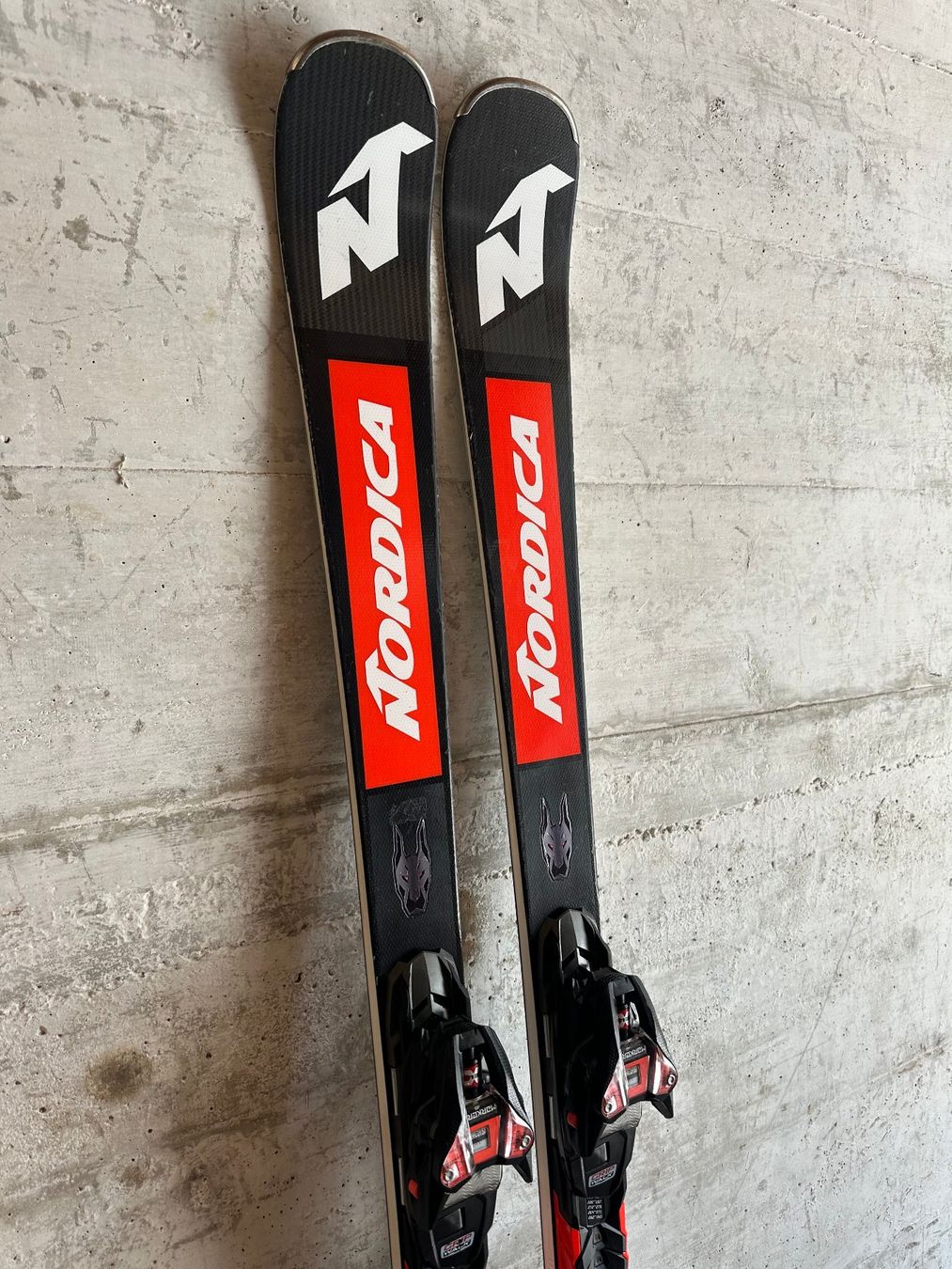 Nordica Sci: Nordica Dobermann SLR Ski 155CM – Usato da Emmenbrücke venduto da karkarkar 1
