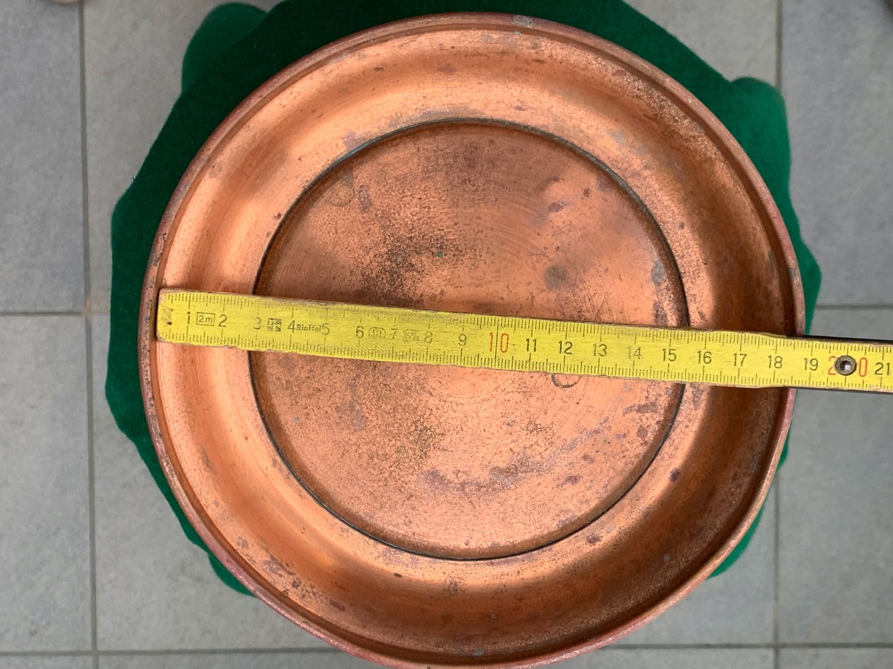 Vasi per fiori: Pflanzgefäß aus Kupfer mit Boden – Usato da Chavornay venduto da 4dphila 5