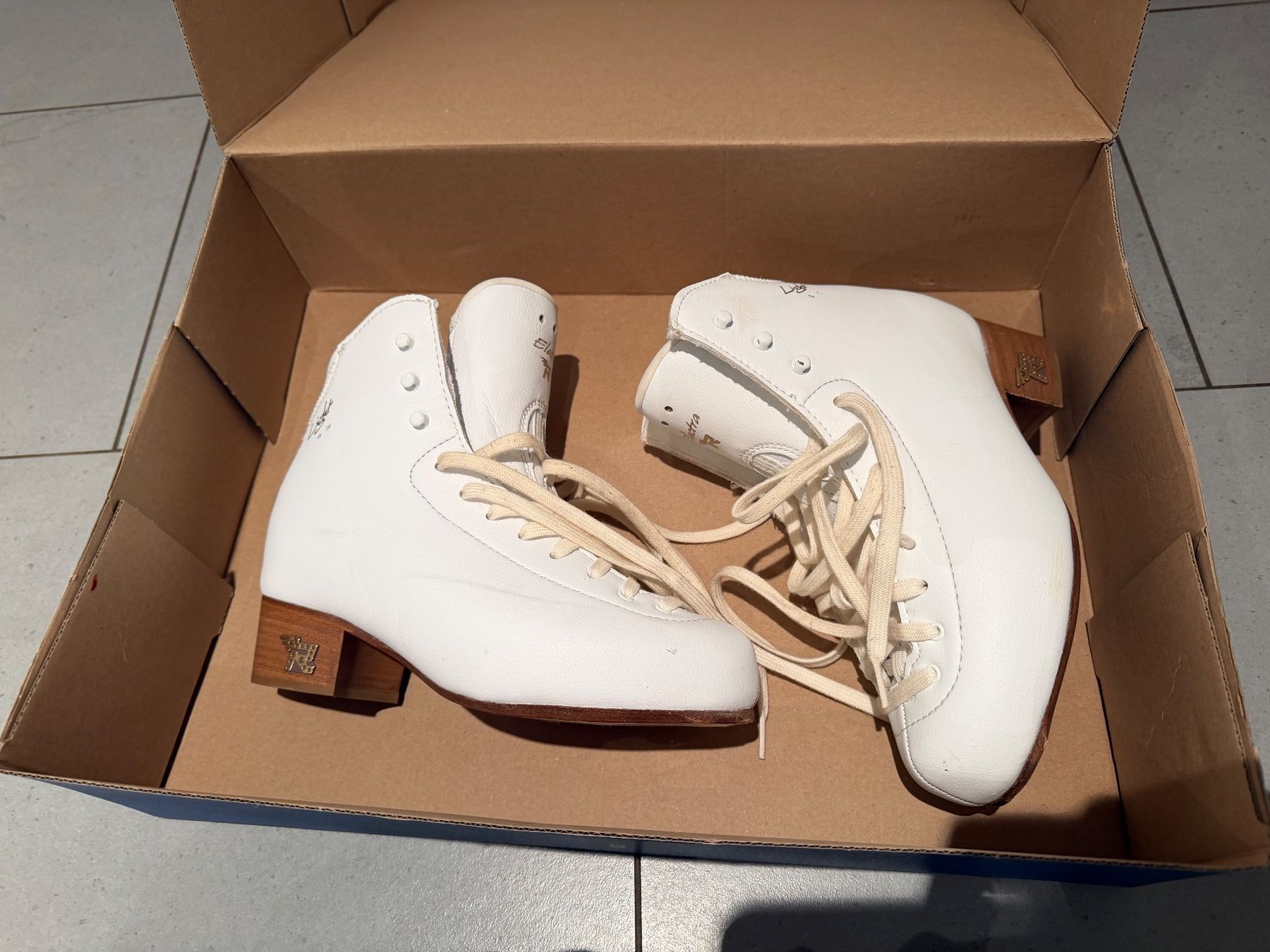 Schlittschuhe: Elektra white – Gebraucht aus Tägerwilen von tobler08 1