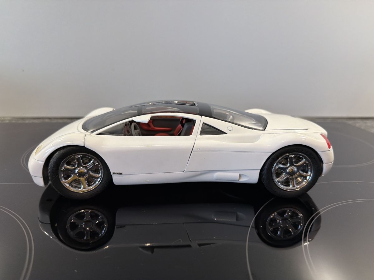 Revell Modellini d'auto: Audi Avus weiss - 1/18 - Revell – Usato da Wolfwil venduto da Rolex1 1