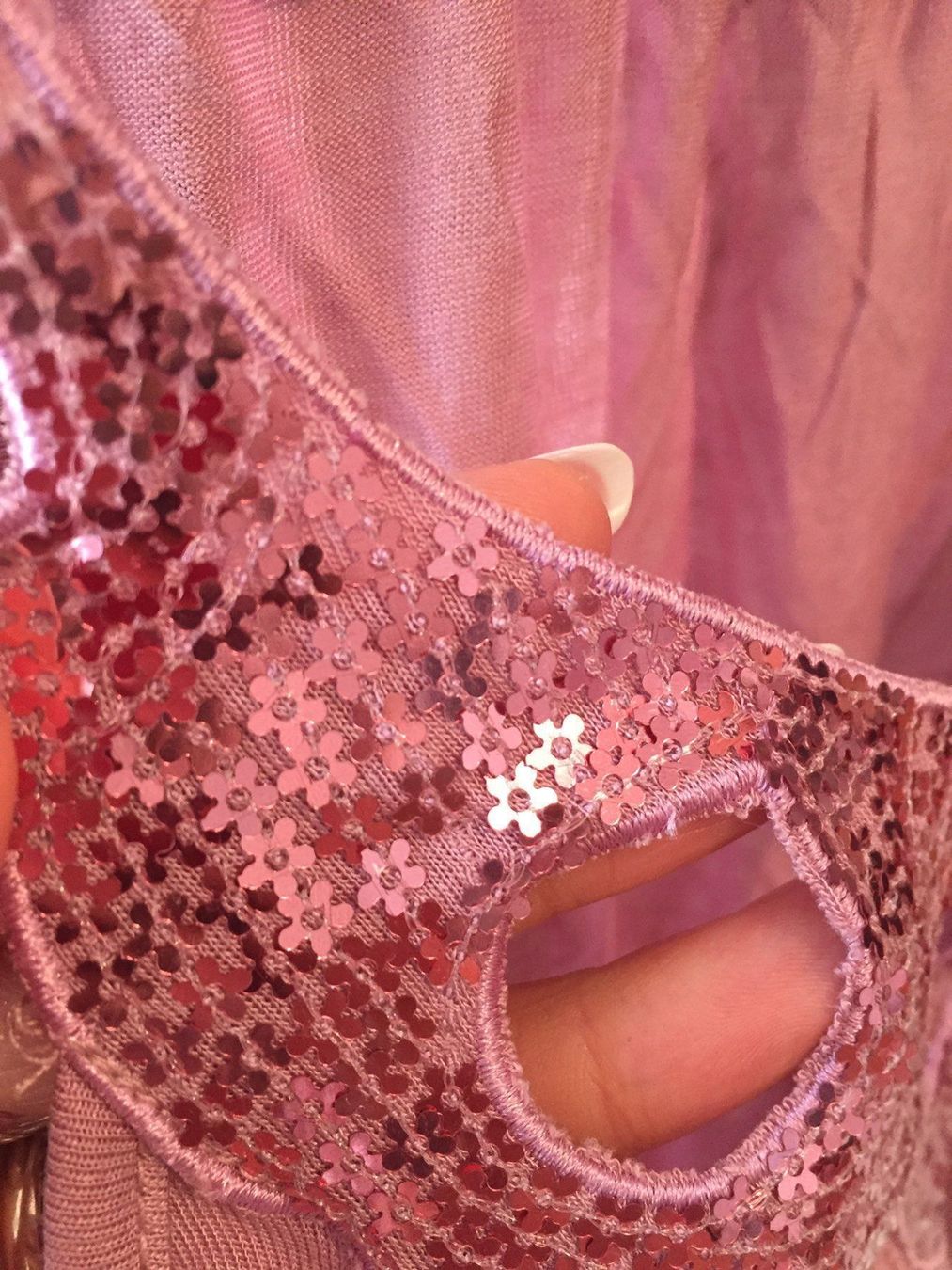 Top: Petit top rose paillettes. Envoi poste +2 chf – Usato da Küssnacht am Rigi venduto da FFKA 1