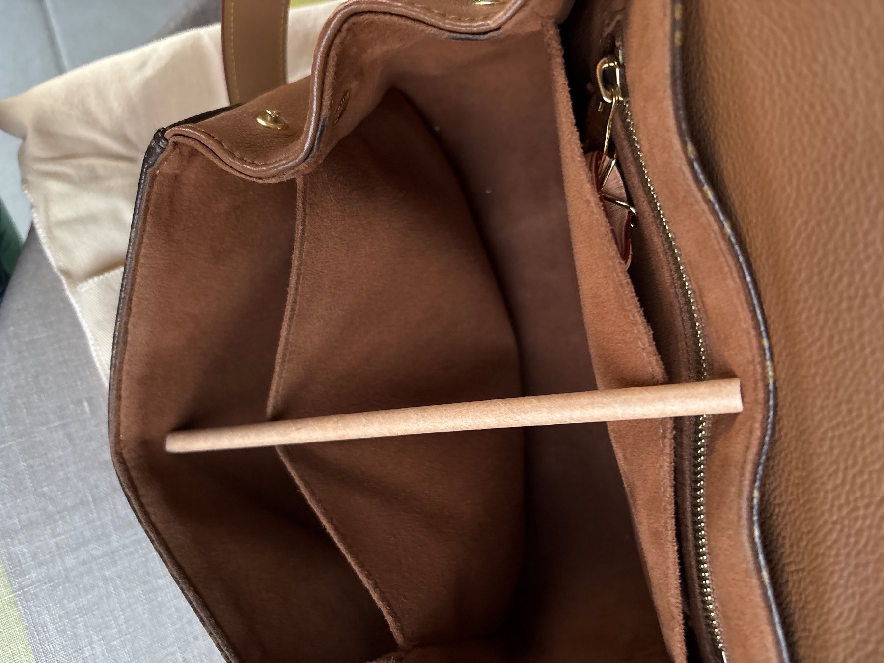 Louis Vuitton Borse da donna: Pochette Éden MM Monogram Vuitton – Usato da Murten venduto da Louis1954 8