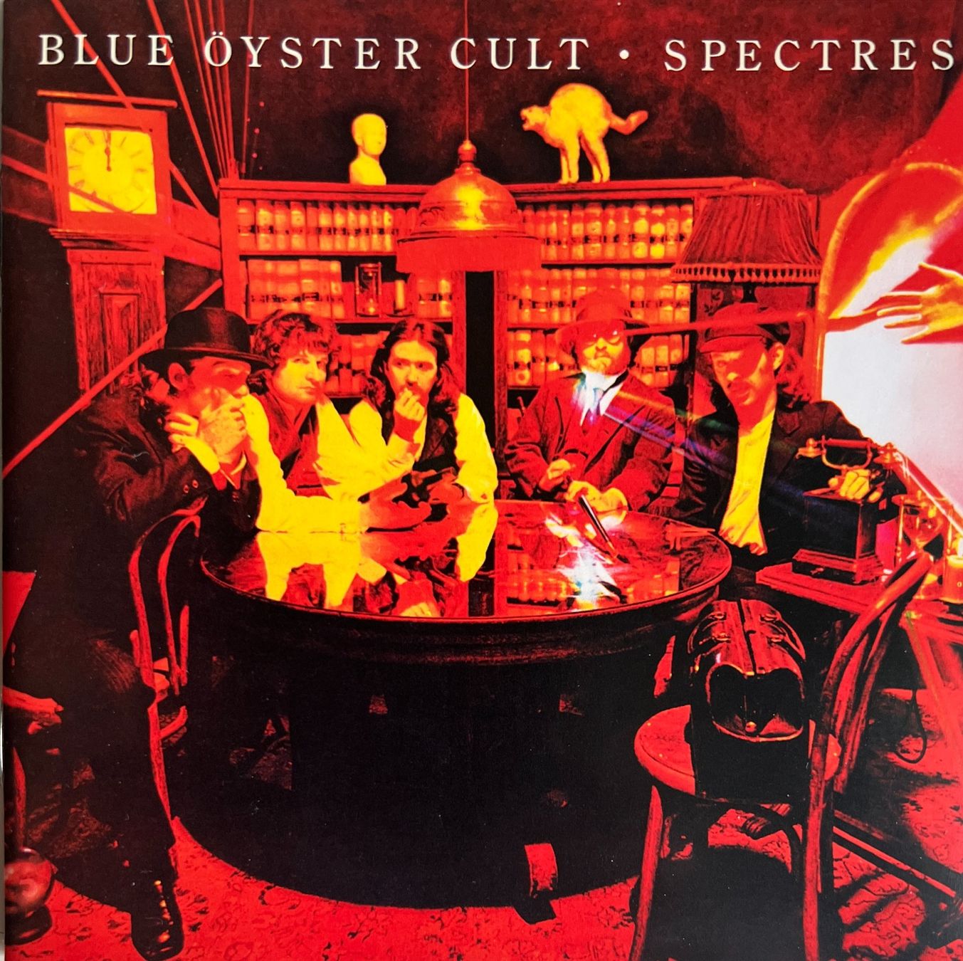 CD: BLUE ÖYSTER CULT / Spectres – Usato da Bischofszell venduto da kustavi