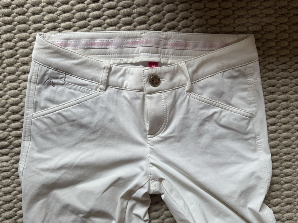 Pantaloni: Weisse lowwaist Hose – Usato da Ebmatingen venduto da f_b_sbx6 1