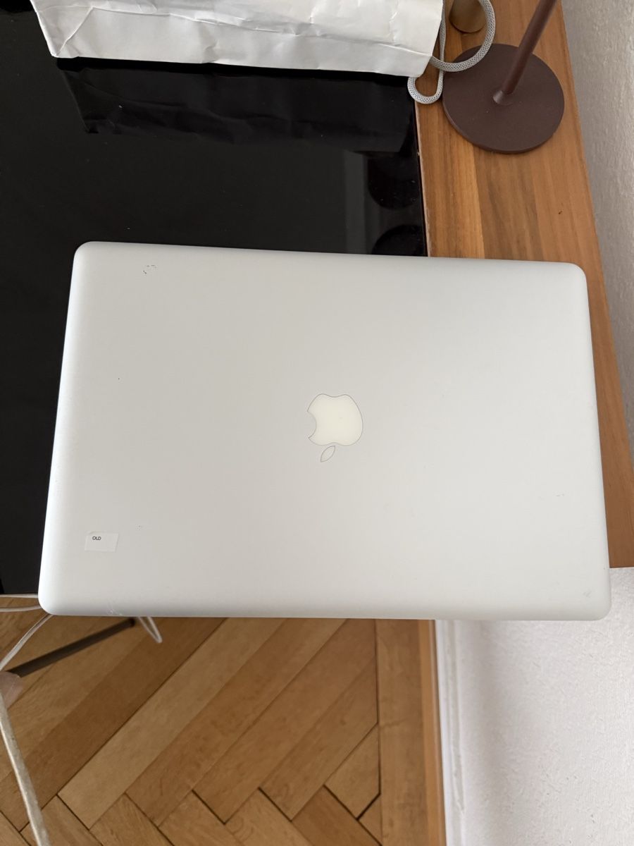 Apple Notebook: MacBook Pro 15" 2012 2.6 GHz Intel Core i7 8 Go RAM ab 1.- – Usato da Zürich venduto da xf_anime
