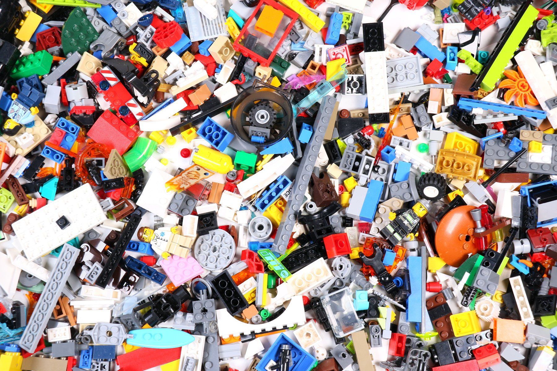 Lego Kit di costruzioni: 1.5 kg. Legoteile mit Minifiguren – Usato da Hettlingen venduto da Scholi99 2