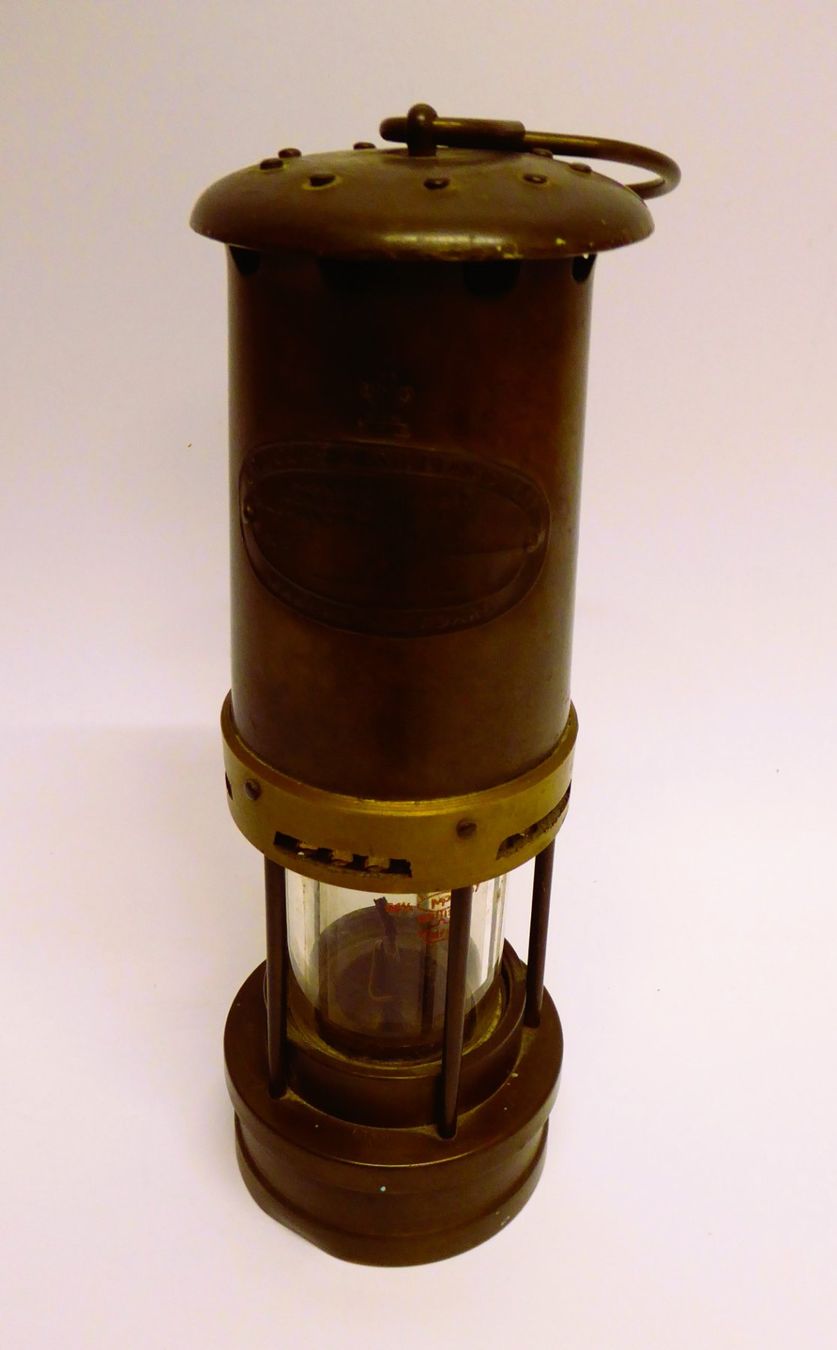 Lampade: Grubenlampe E. Thomas & Williams Cambrian – Usato da Bern venduto da blaukreuz-brocki_BE 1