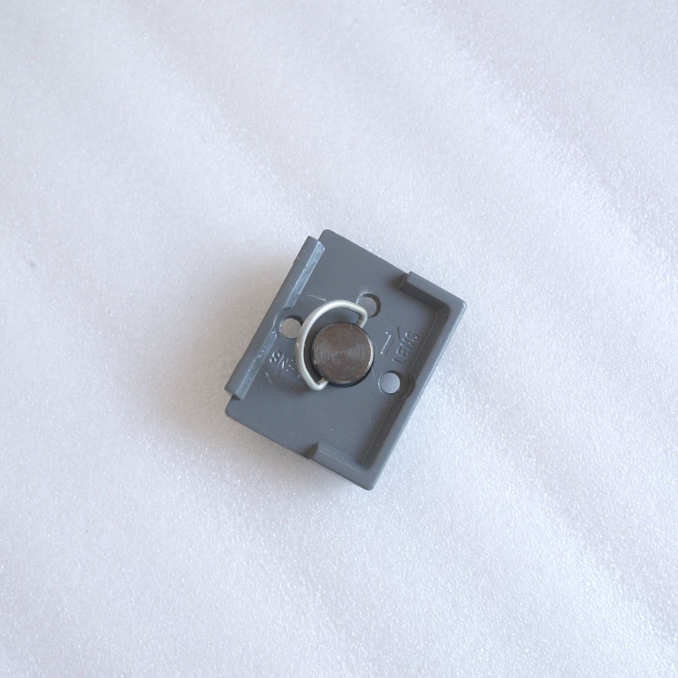 Manfrotto Treppiedi & Teste: Manfrotto Schnellwechselplatte / Quick Release Plate – Nuovo (secondo la descrizione) da Egg b. Zürich venduto da JCB 1