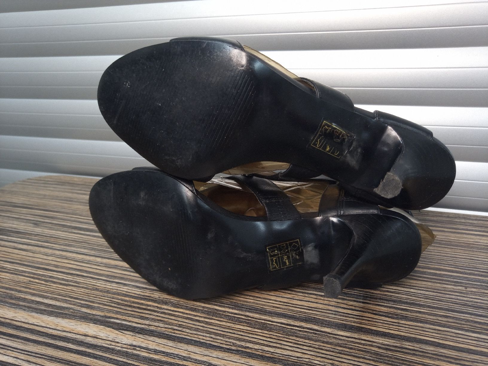Guess Scarpe da donna: Guess High Heels Gr. 38 Absatz 9cm – Usato da Reiden venduto da Zofi-Brocki 5