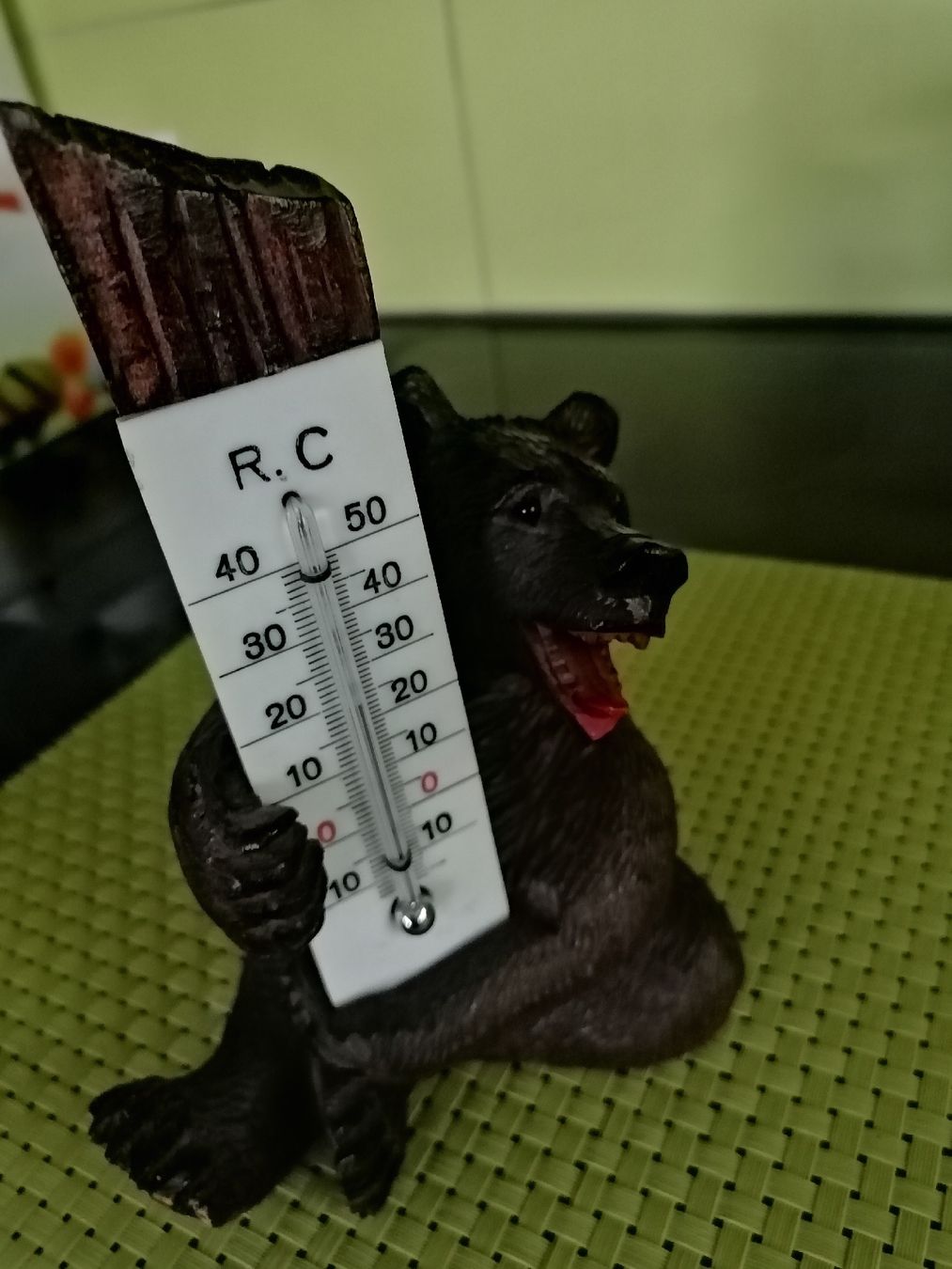 Figurines: Brienzer Bär mit Barometer – D'occasion à Biberist par troedlerheinz 2