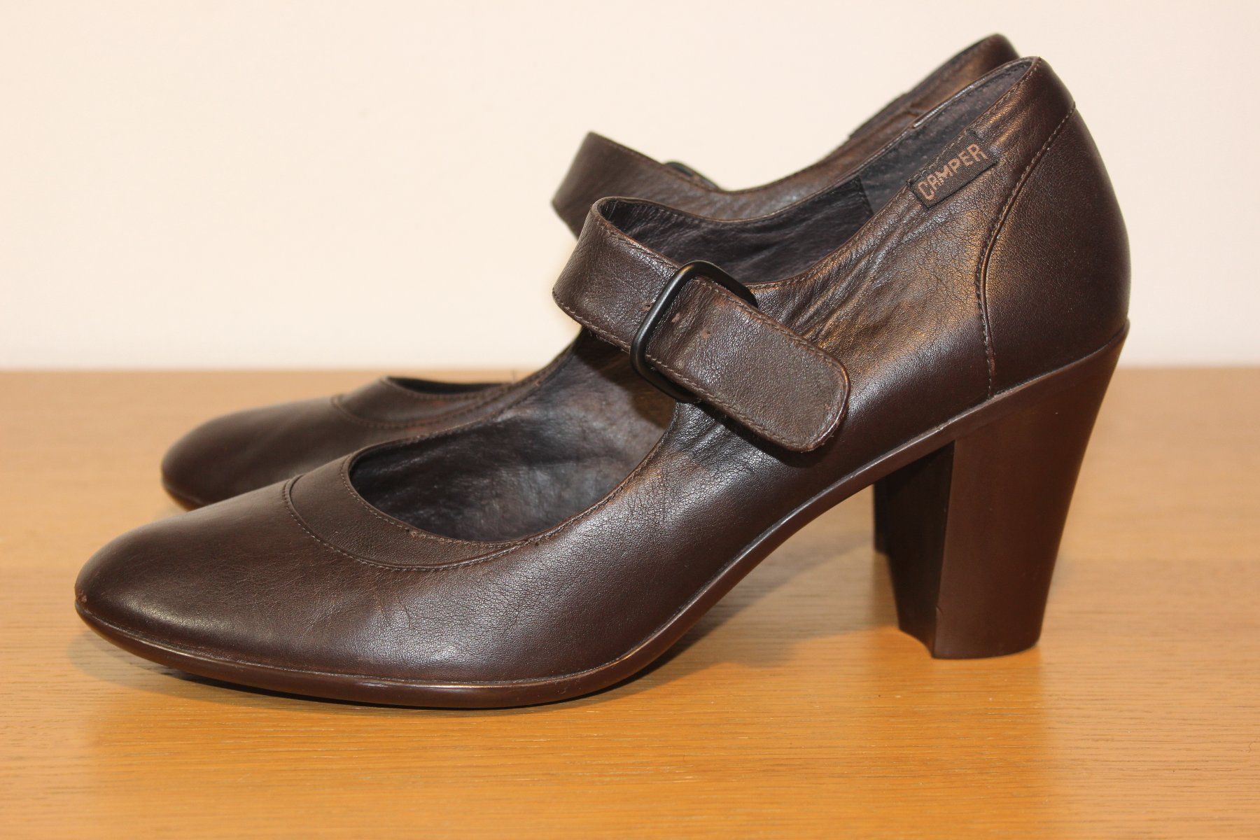 Scarpe da donna: Camper Damenschuhe, Gr. 41 – Usato da Basel venduto da Mila_Graf 8