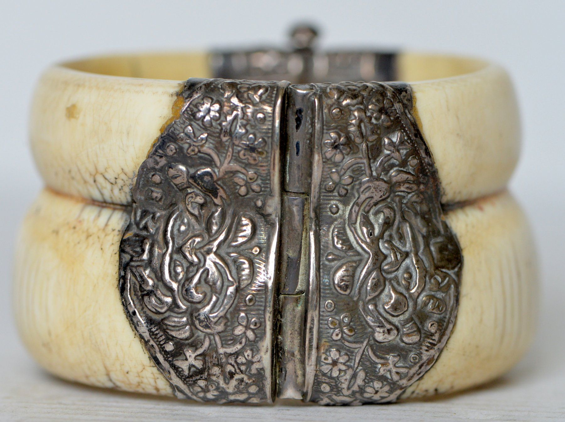Armbänder & -reifen: Ancien bracelet – Gebraucht aus Neuchâtel von Neuchatel 4