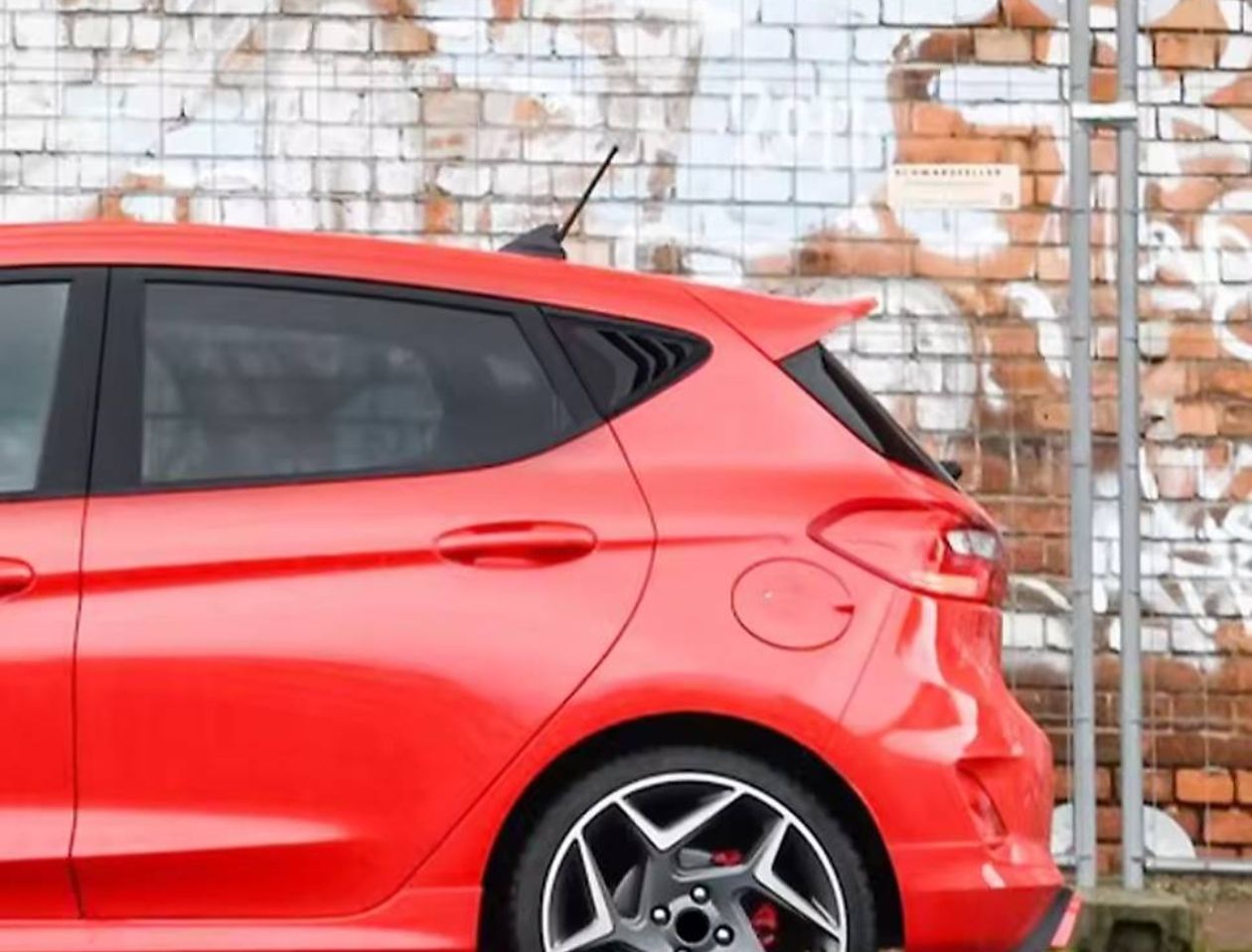 Ford Accessori per altri veicoli: ford Fiesta mk8 Shutter louver abdeckungen – Nuovo (secondo la descrizione) da Attiswil venduto da JP1291 3