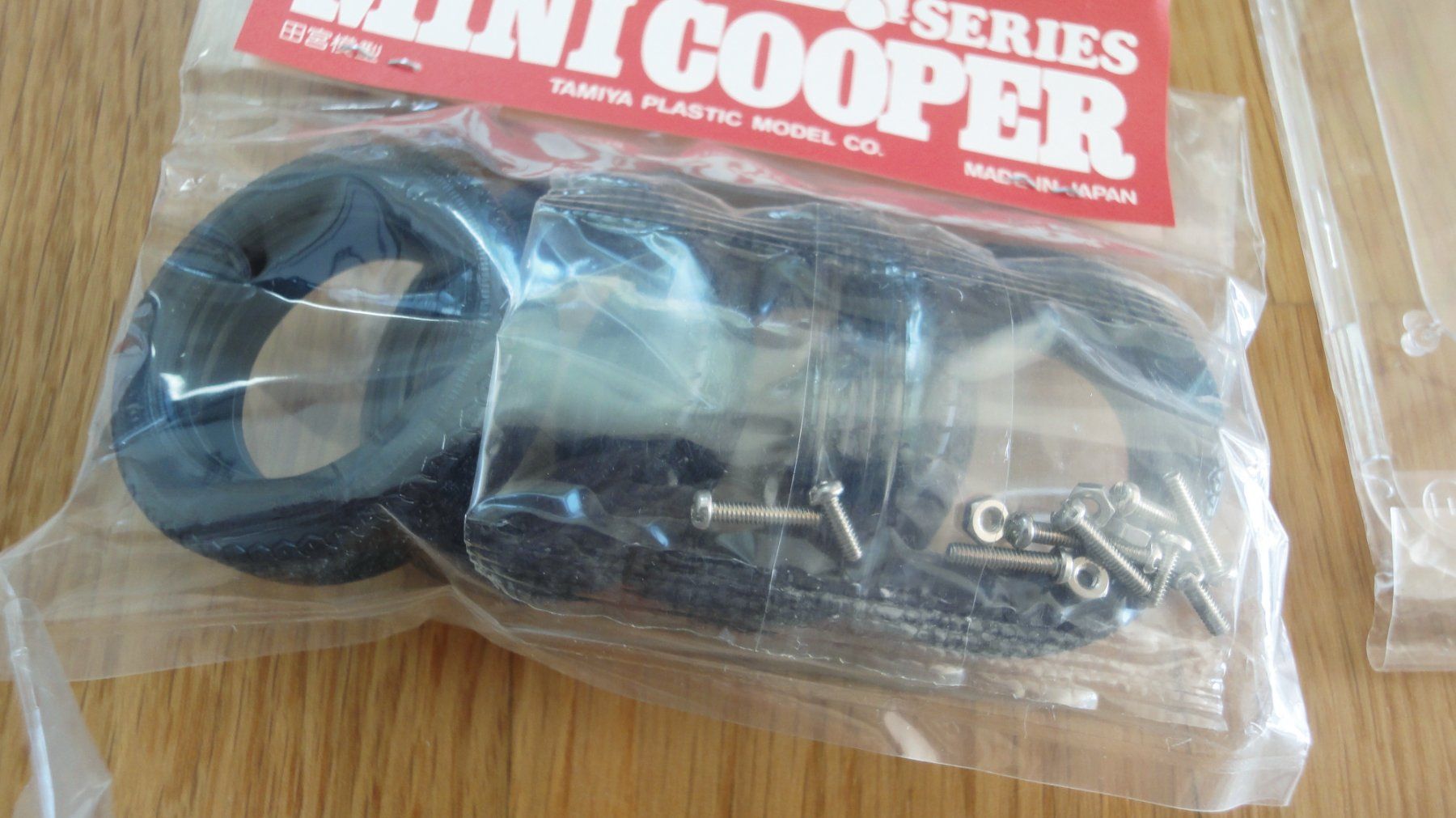 Tamiya Kit di modellismo & Modellini statici: Tamiya Rover Mini Cooper 1.3i 1:12 – Nuovo e nell'imballaggio originale da Frümsen venduto da Malibu69 6