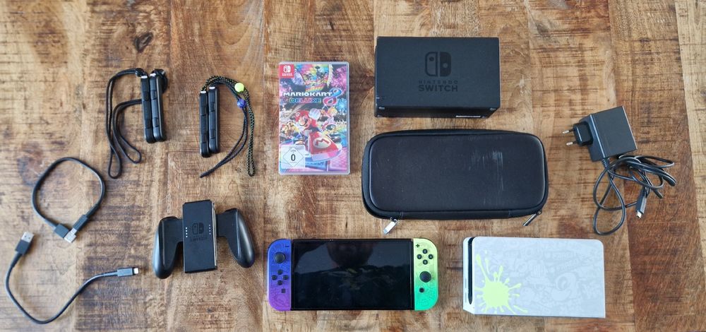 Nintendo Switch OLED Splatoon Edition mit Zubehör gebraucht (Gebraucht ...