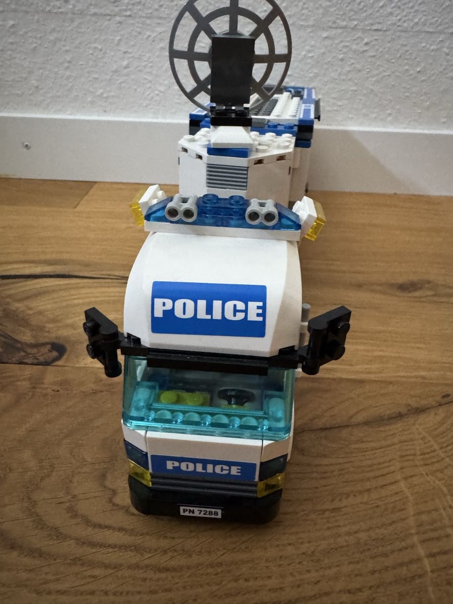 Lego Spielzeuge: Lego City - 7288 Mobile Police Unit – Gebraucht aus Rorschacherberg von LIAMTHEHERO 4