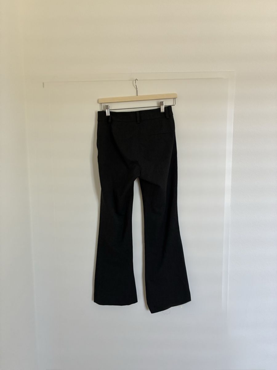 Mango Pantaloni: Pantalon, flare, noir chiné – Usato da Petit-Lancy venduto da chlocielo 1