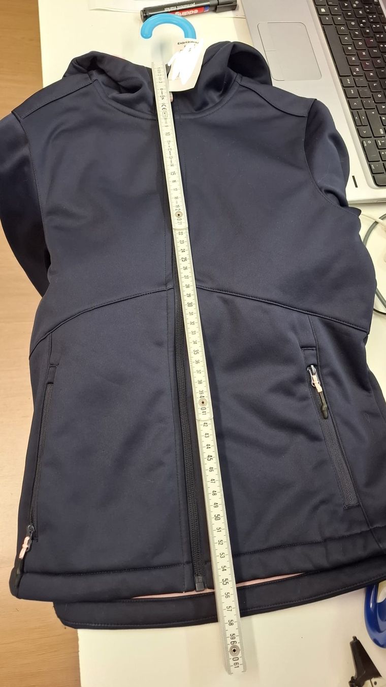 Giacche & Cappotti: Damen Softshelljacke dunkelblau Kapuze Gr. 152 – Usato da Schöfflisdorf venduto da kin_2dp9