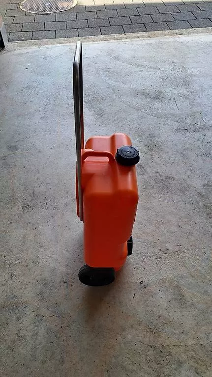 Abbeveratoi e trogoli: Abwassertank – Usato da Neudorf venduto da Kabl 3