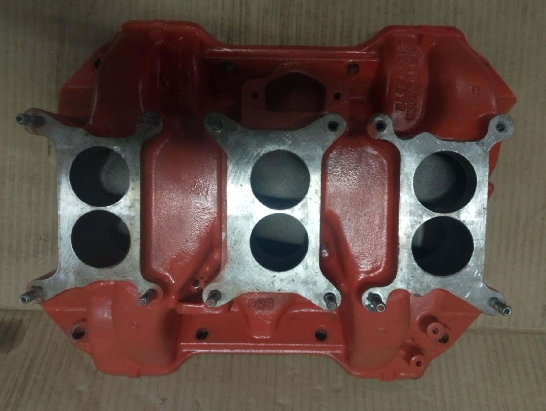 Mopar Tutti pezzi di ricambio auto: Mopar Big Block SixPack Anlage Vergaser und Intake – Usato da Niedergösgen venduto da usc_tt5r 1