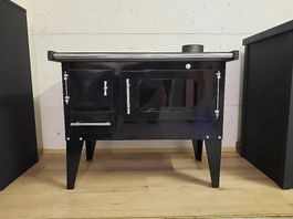 Poêle à bois / cuisinière Modèle : Kompakta.
