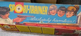 Vintage Sport-Trainer Schiessspiel – „absolutely harmless“
