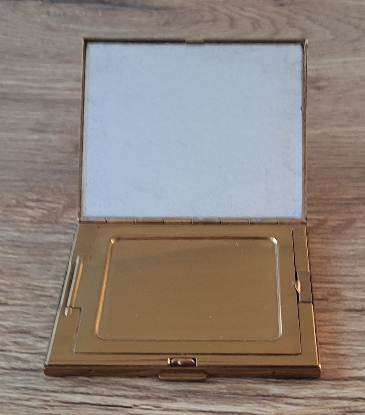 Make-up: Vintage: Puderdose – Usato da Oftringen venduto da Waltereg 1