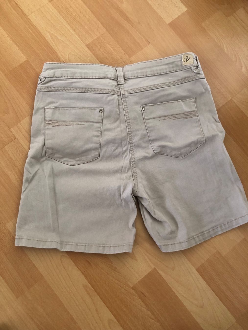 C&A Jeans: Kurze Jeans Gr 40 – Gebraucht aus Zürich von Herbion1 1