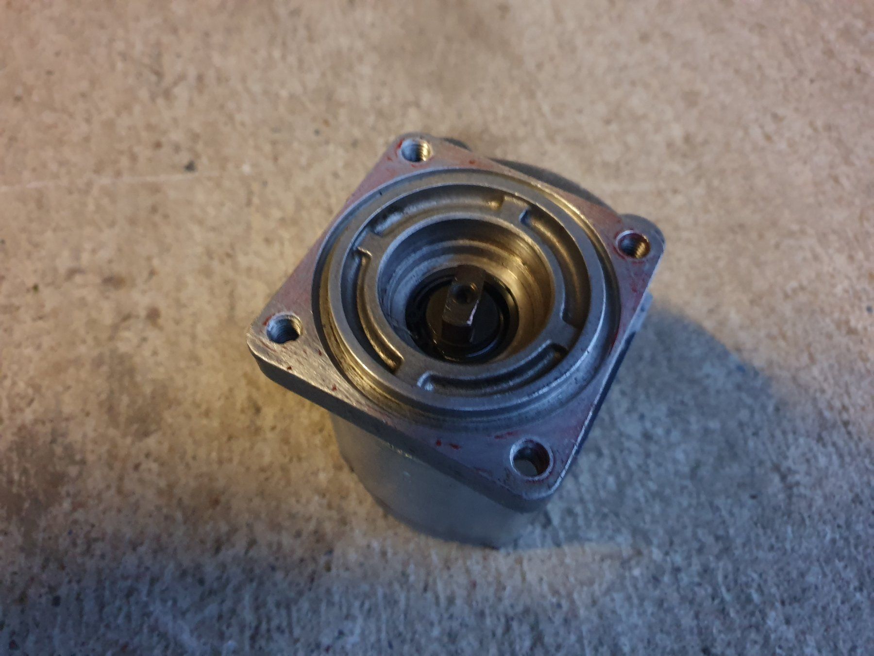 Motori: Hydraulikmotor – Usato da Dietschwil venduto da FIZENATOR 2