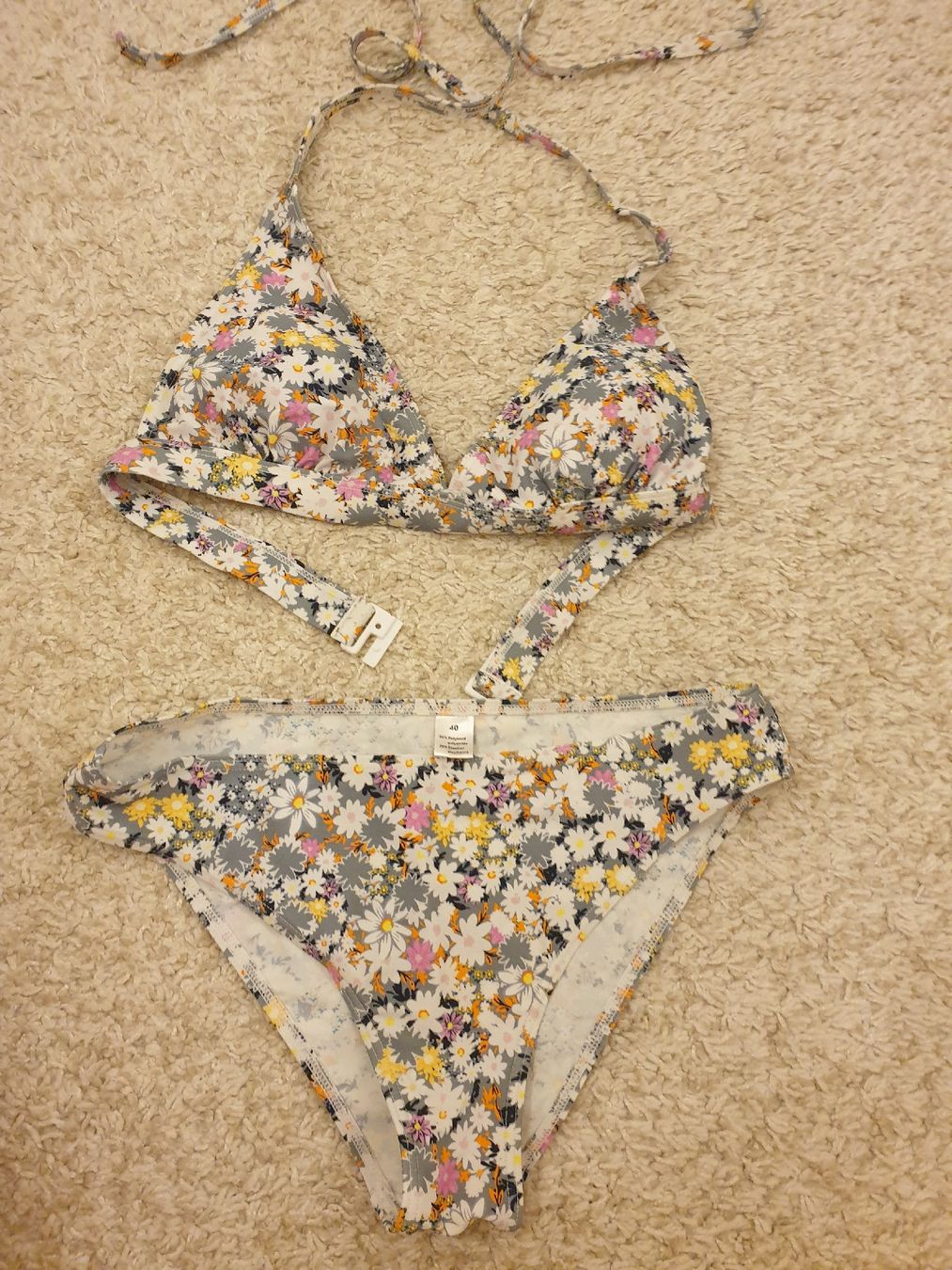 Costumi da bagno & Bikini: Bikini à fleurs, M, excellent état – Usato da Neuchâtel venduto da Verenas12