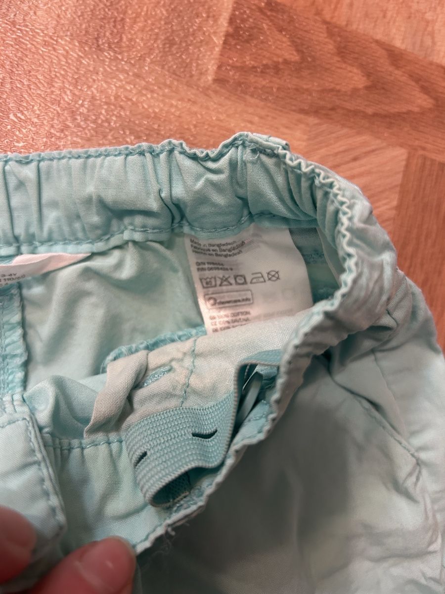 H&M Pantaloni: Kurze Hose 104 – Usato da Jona venduto da Tidy76 2