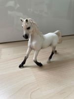 Schleich Pferd Araber Schimmel 