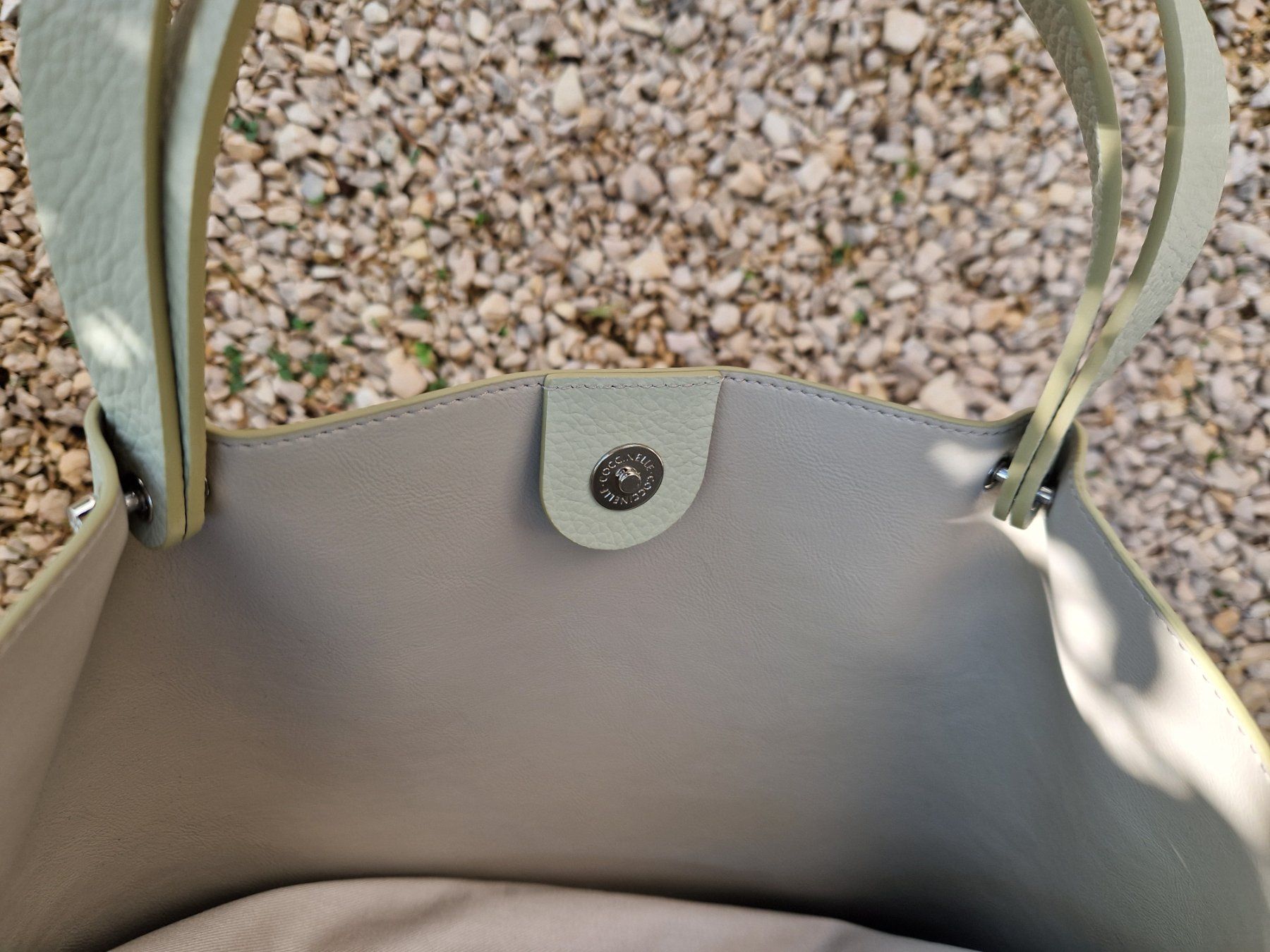 Coccinelle Borse da donna: Shopping bag – Nuovo (secondo la descrizione) da Wettingen venduto da bonnes.choses 3