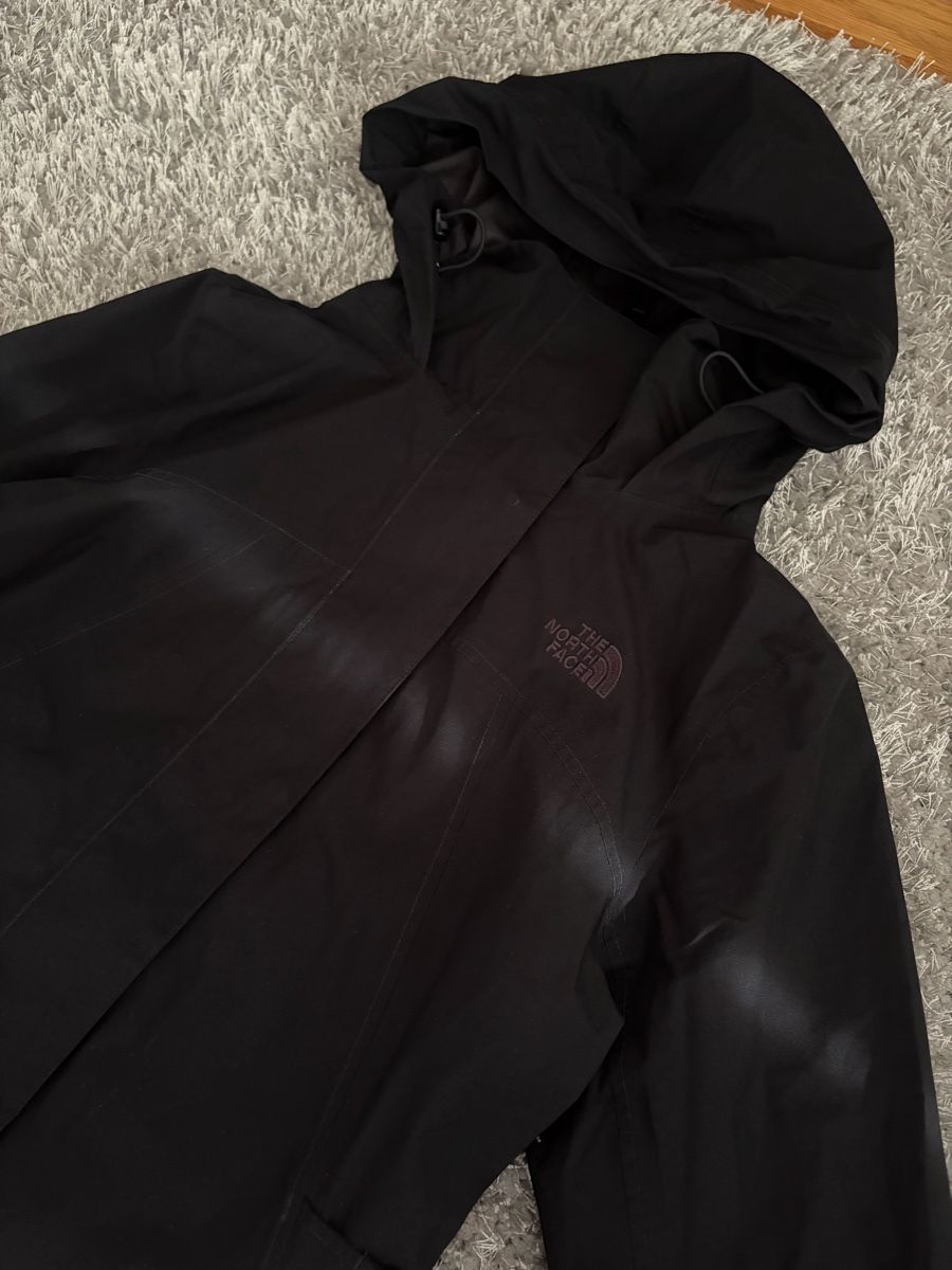 North Face Giacche: North Face Dryvent Black Jacket Size S  – Nuovo (secondo la descrizione) da Brislach venduto da edu_t6pq 1