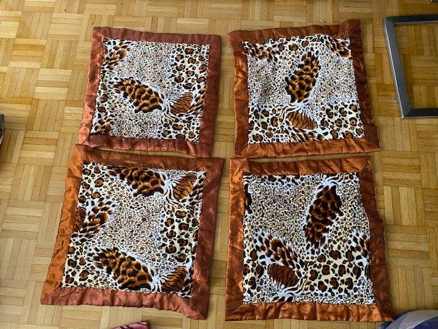 Cuscini: 4 Stk Kissenbezüge Leopard – Usato da Emmen venduto da Aribini
