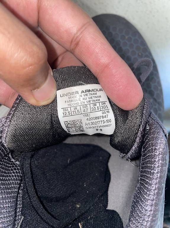 Herrenschuhe: Under Armour Winter-Laufschuhe Gr.47 – Gebraucht aus Fällanden von fai_n5tr 1