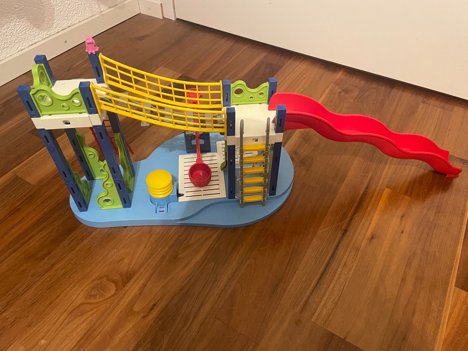 Playmobil Giocattoli: Playmobil Wasserpark – Usato da Brunnen venduto da Padigross 1