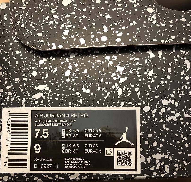 Herrenschuhe: Air Jordan 4 Retro – Gebraucht aus Thalwil von yul_nxt9 4