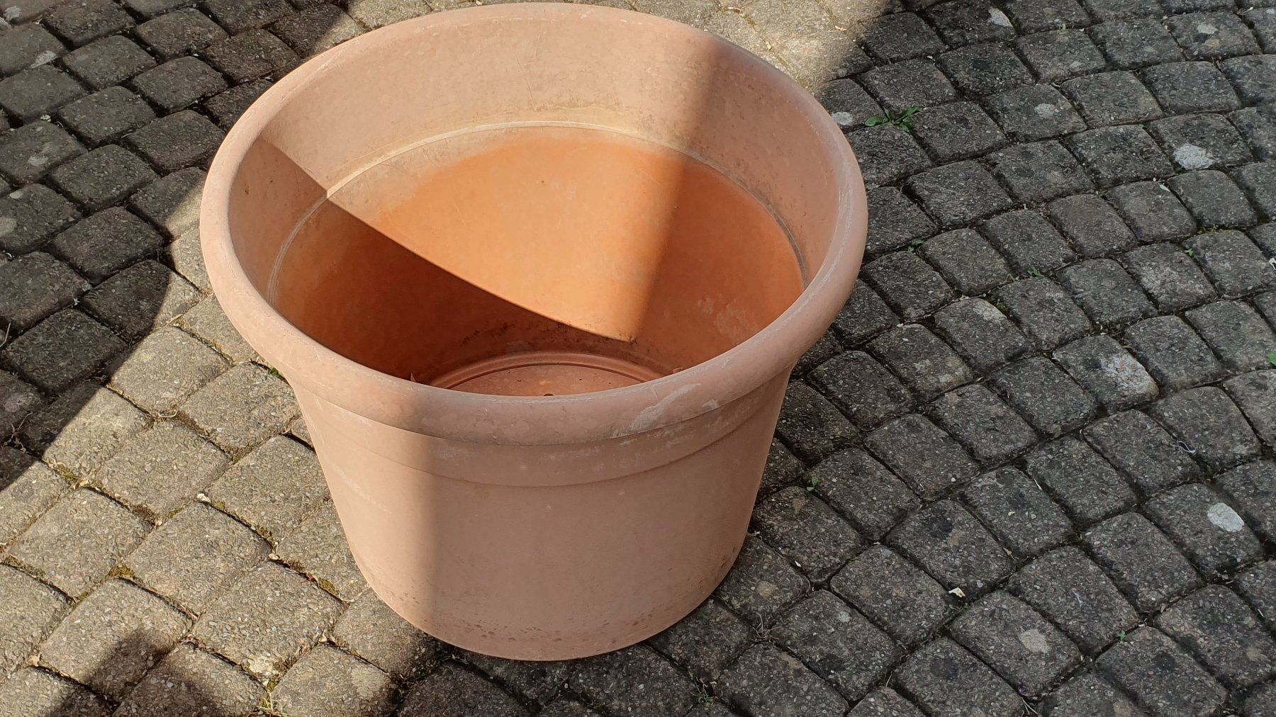 Vasi per fiori: Blumentopf 53cm gross gebrauchter Zustand – Usato da Biberist venduto da stang4eva
