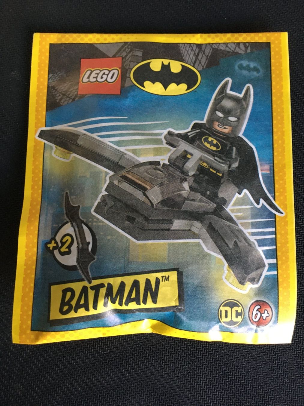 Lego Kit di costruzioni: Lego Batman Minifigur - 212326 - Batman – Nuovo e nell'imballaggio originale da St.Gallen venduto da Punktchen01