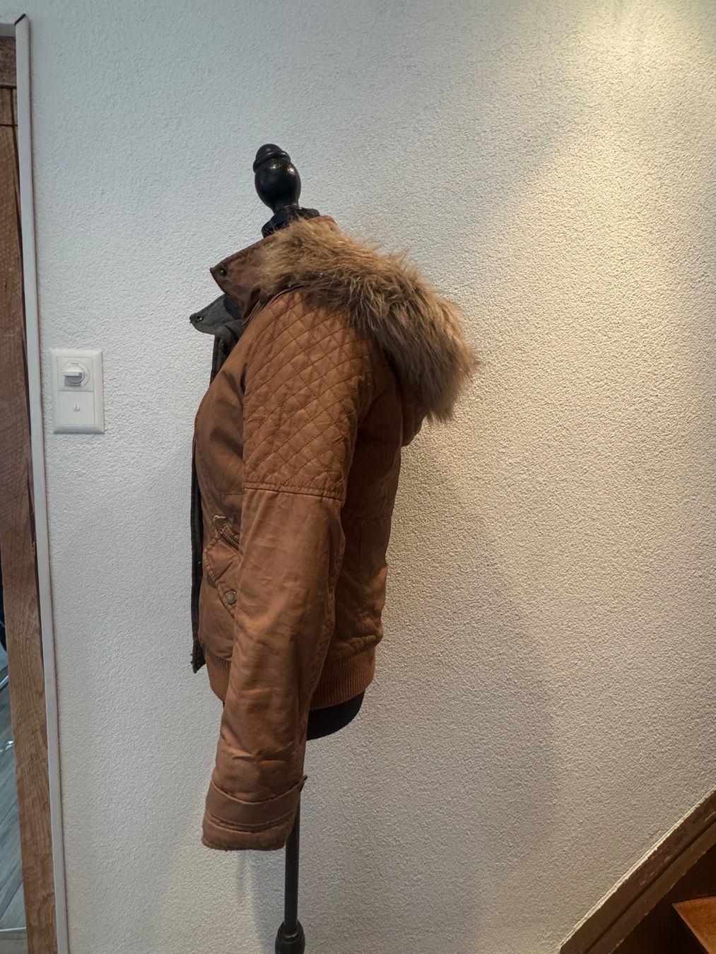Bershka Giacche: Bershka Jacke Megan Fox – Usato da Gachnang venduto da lie_m66g 1
